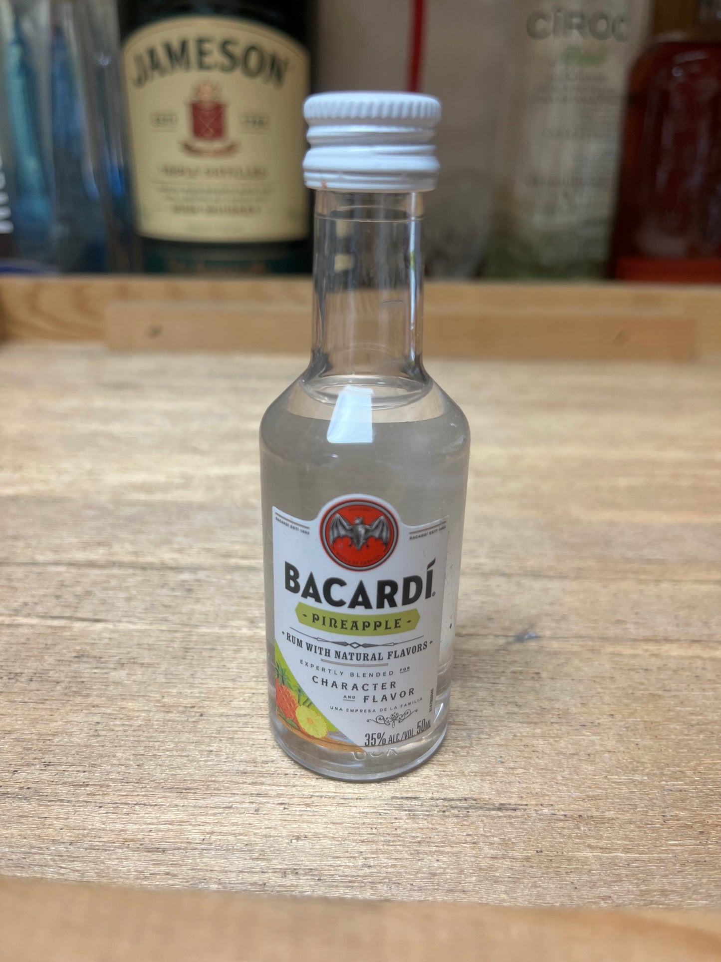 Bacardí "Pineapple" Rum (50 mL)