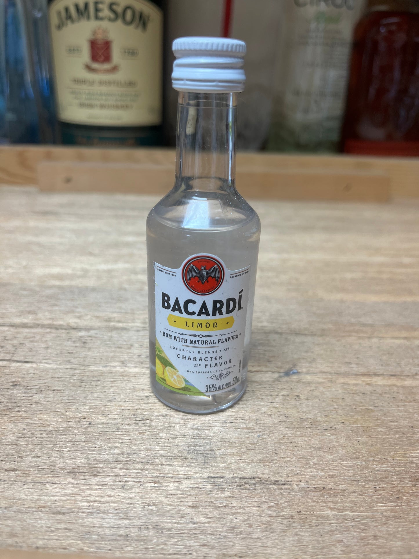 Bacardí "Limon" Rum (50 mL)