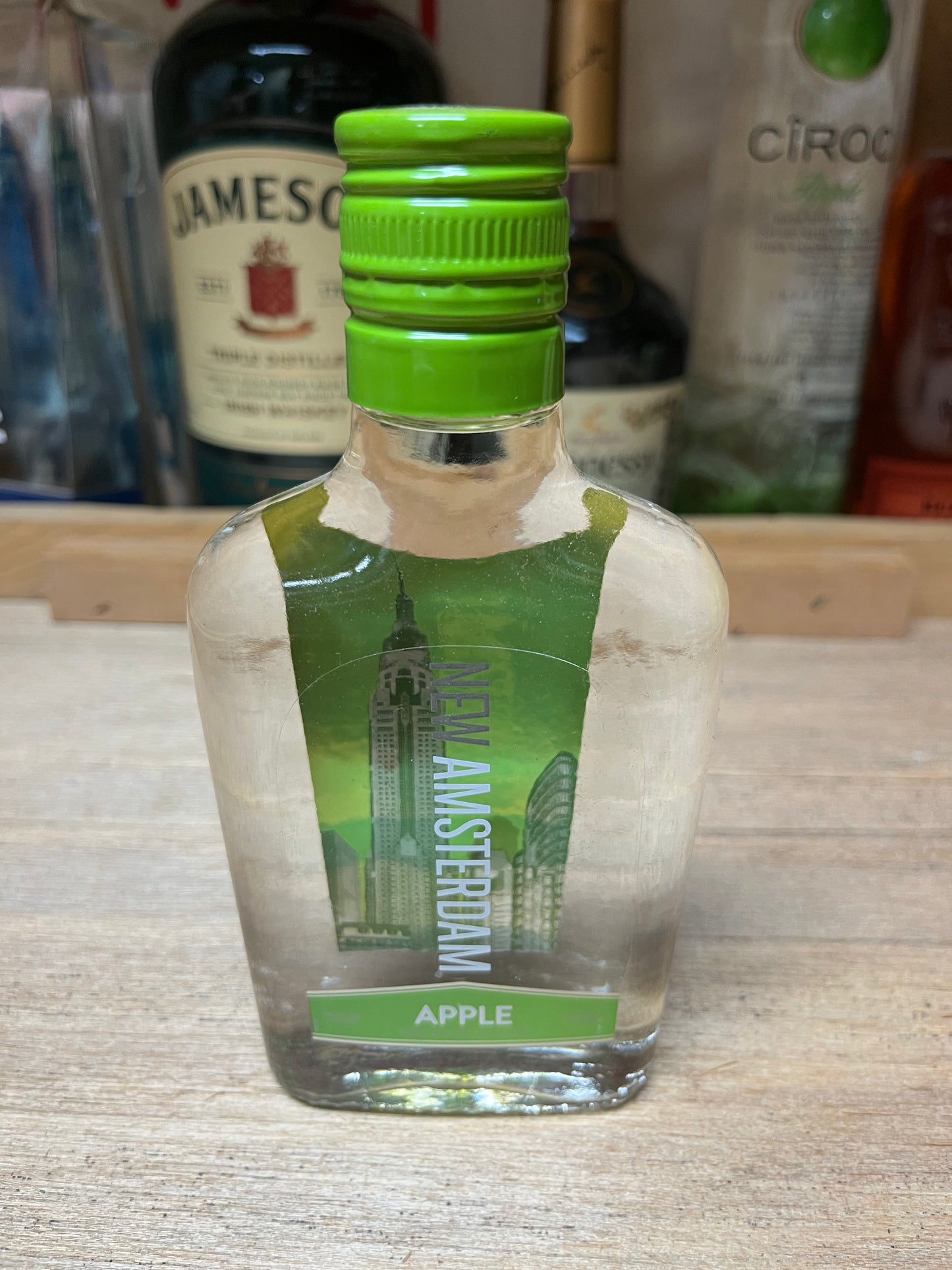 New Amsterdam Vodka "Apple" (200 mL)