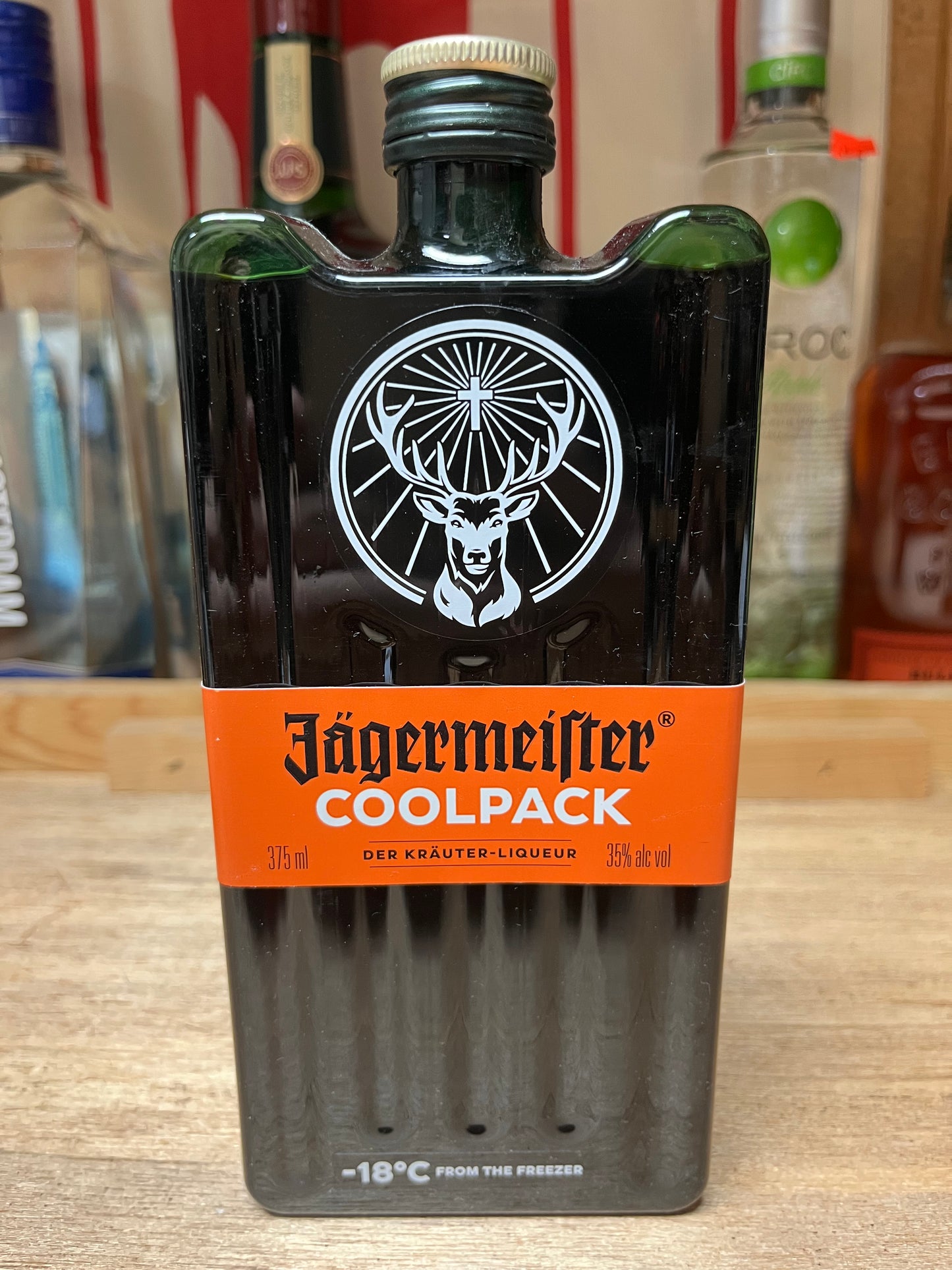 Jagermeister Liqueur "cool pack" (375 mL)