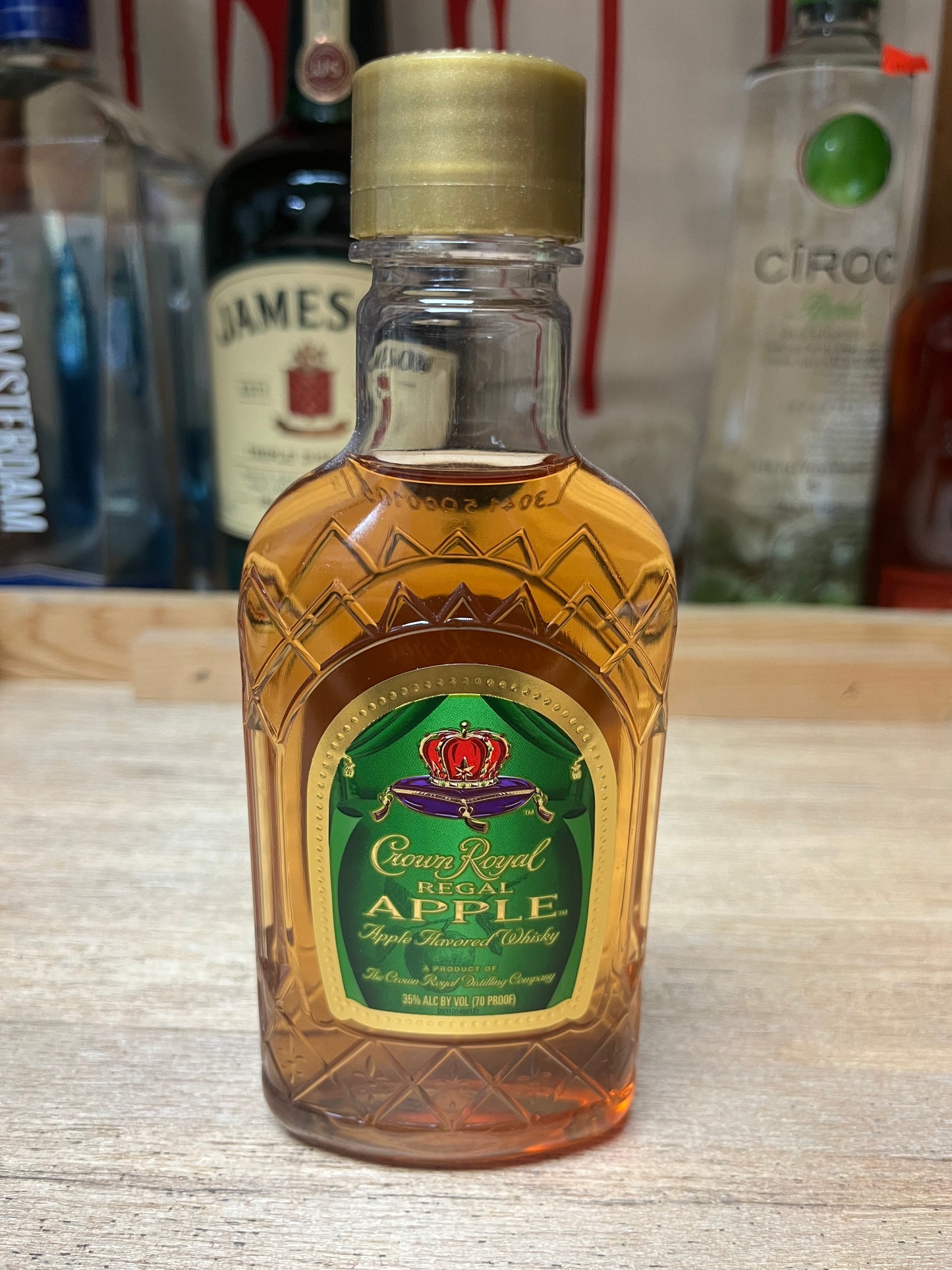 Crown Royal "Regal Apple" (200 mL)