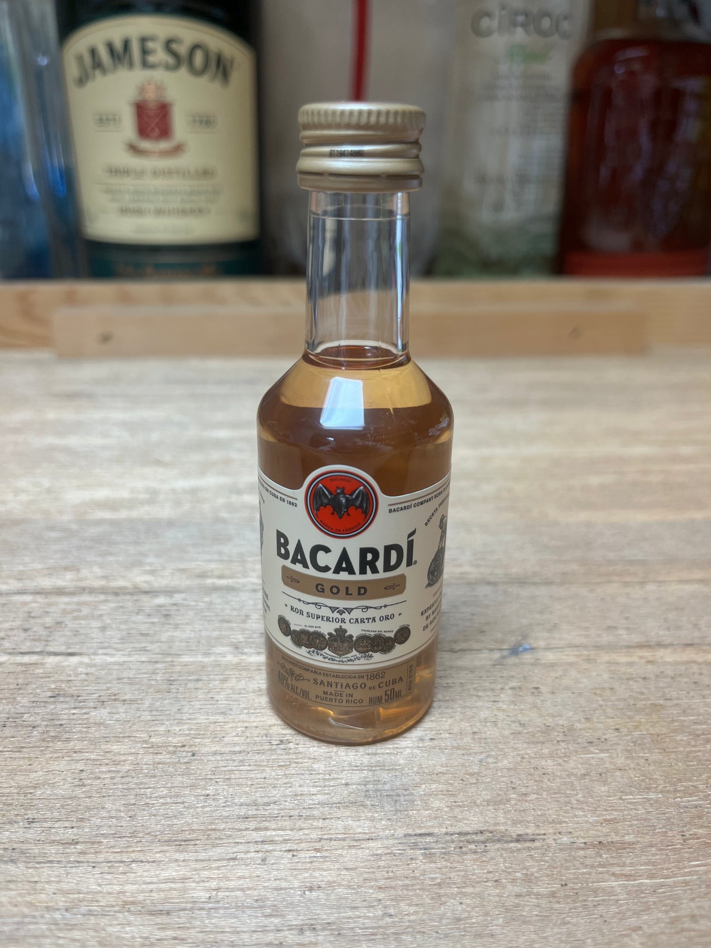 Bacardí "Gold" Rum (50 mL)