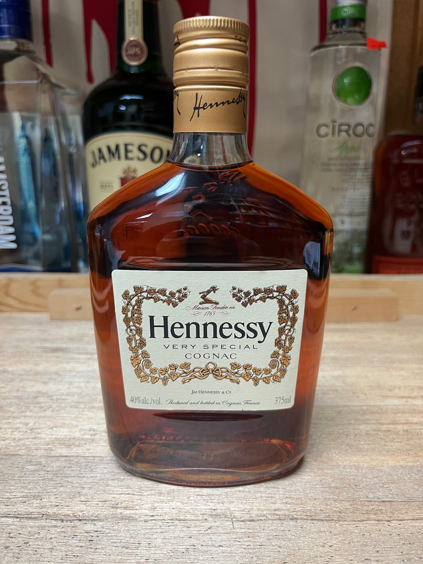 Hennessy Cognac (375 mL)